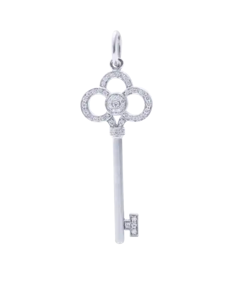 蒂芙尼 (TIFFANY & CO.) 著名品牌的 GM 王冠钥匙吊坠。VIRTU LUXURY 有售。