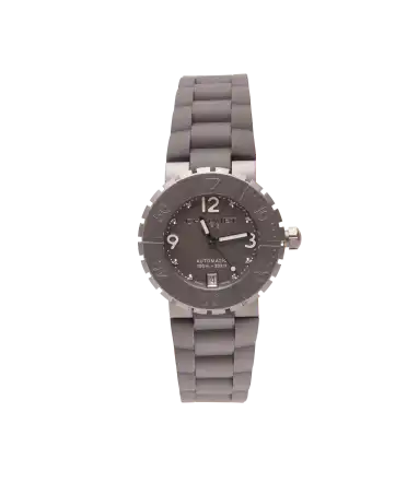 W1728D 腕表是一款灰色精钢腕表。由 VIRTU LUXURY 提供。