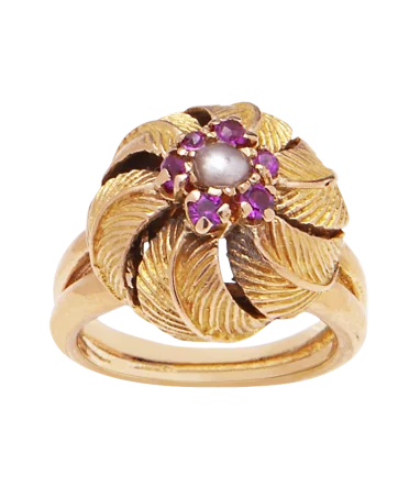 Palmier Fleuri 是一款采用18K黄金制成的花卉设计戒指。在 VIRTU LUXURY 有售。